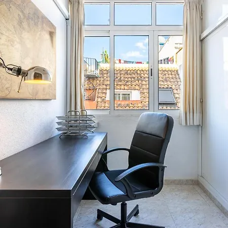 Maritimo - First Line Apartment *