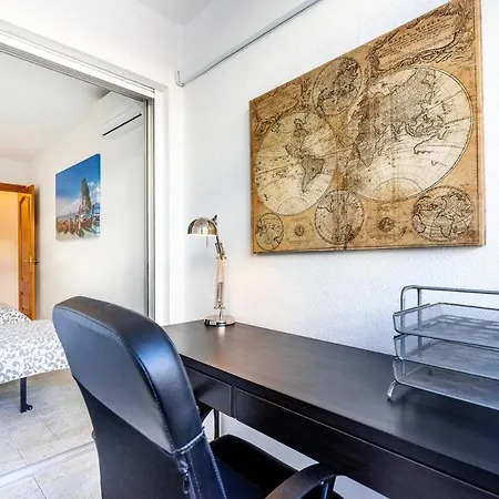 Maritimo - First Line Apartment *