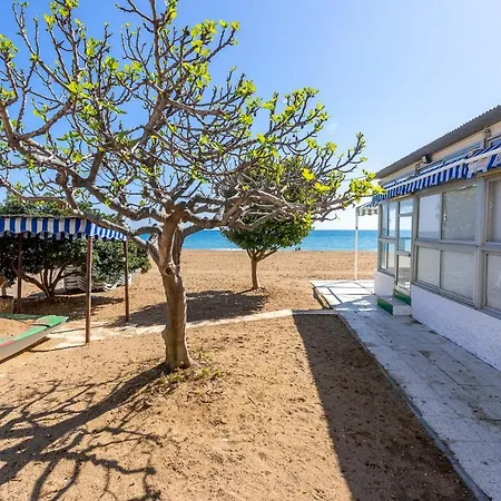 Maritimo - First Line Apartment *