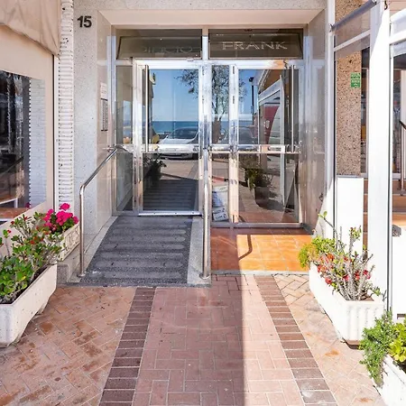 Maritimo - First Line Fuengirola