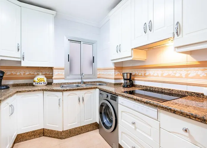 Maritimo - First Line Fuengirola