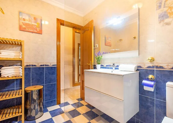 Maritimo - First Line Fuengirola