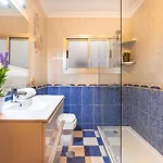 Maritimo - First Line Apartment *